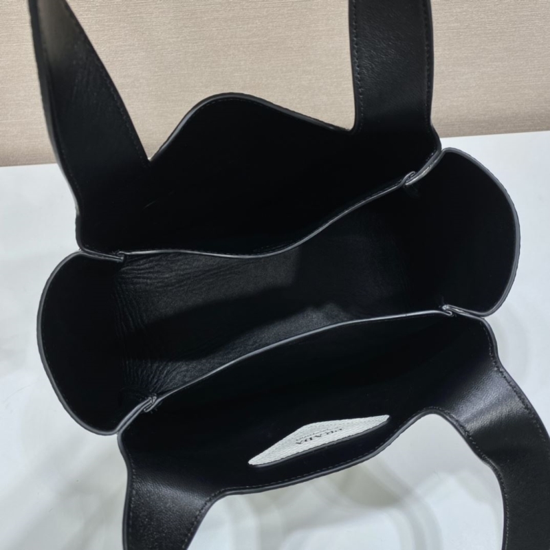 Pra*a bucket bags